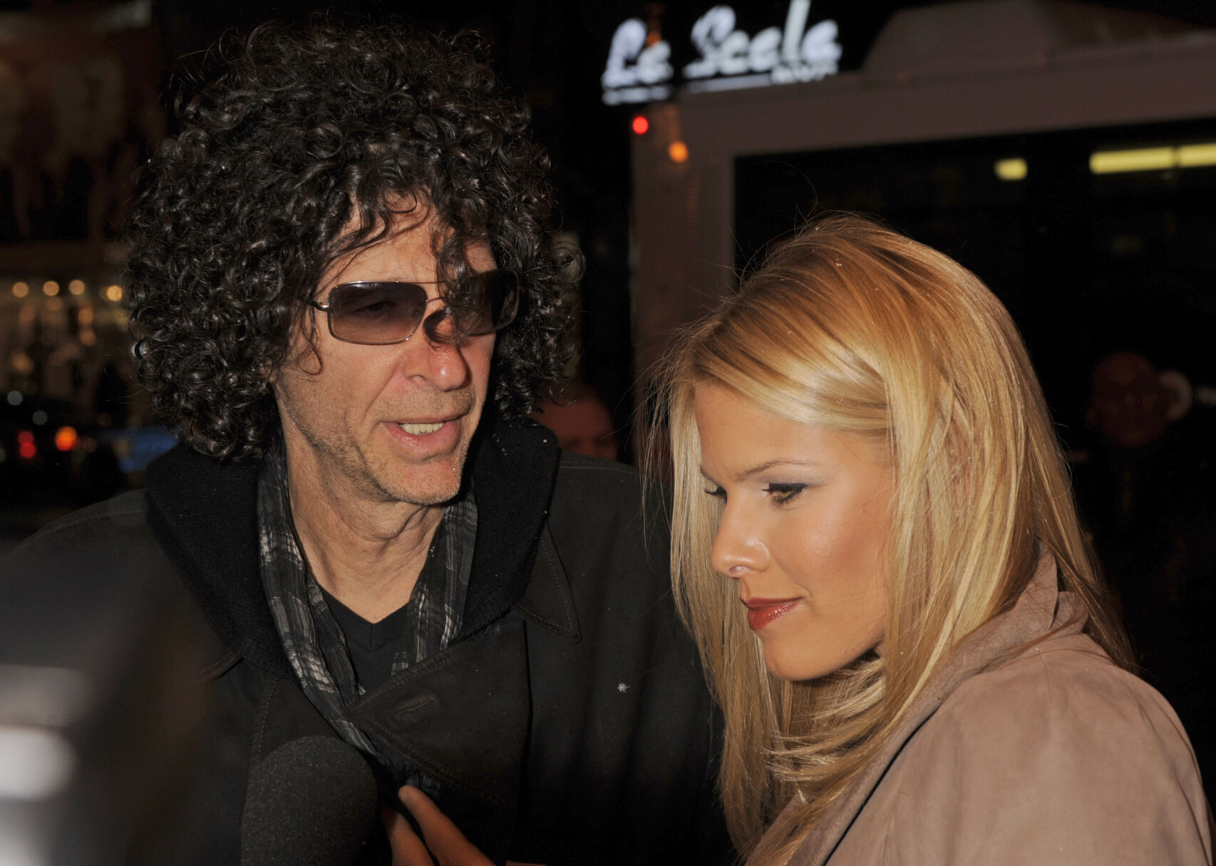 Howard Stern, Beth Ostrosky